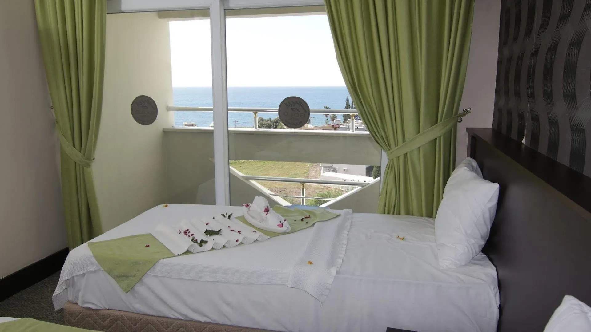 Green Gold Hotel Guzelcamli