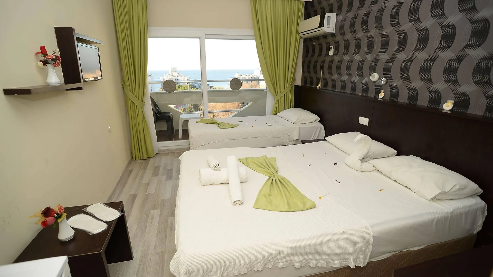 Green Gold Hotel Guzelcamli